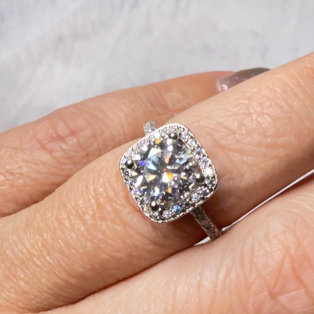 💕HP💕 2CT Moissanite ring s925 Size 7 - Picture 5 of 10
